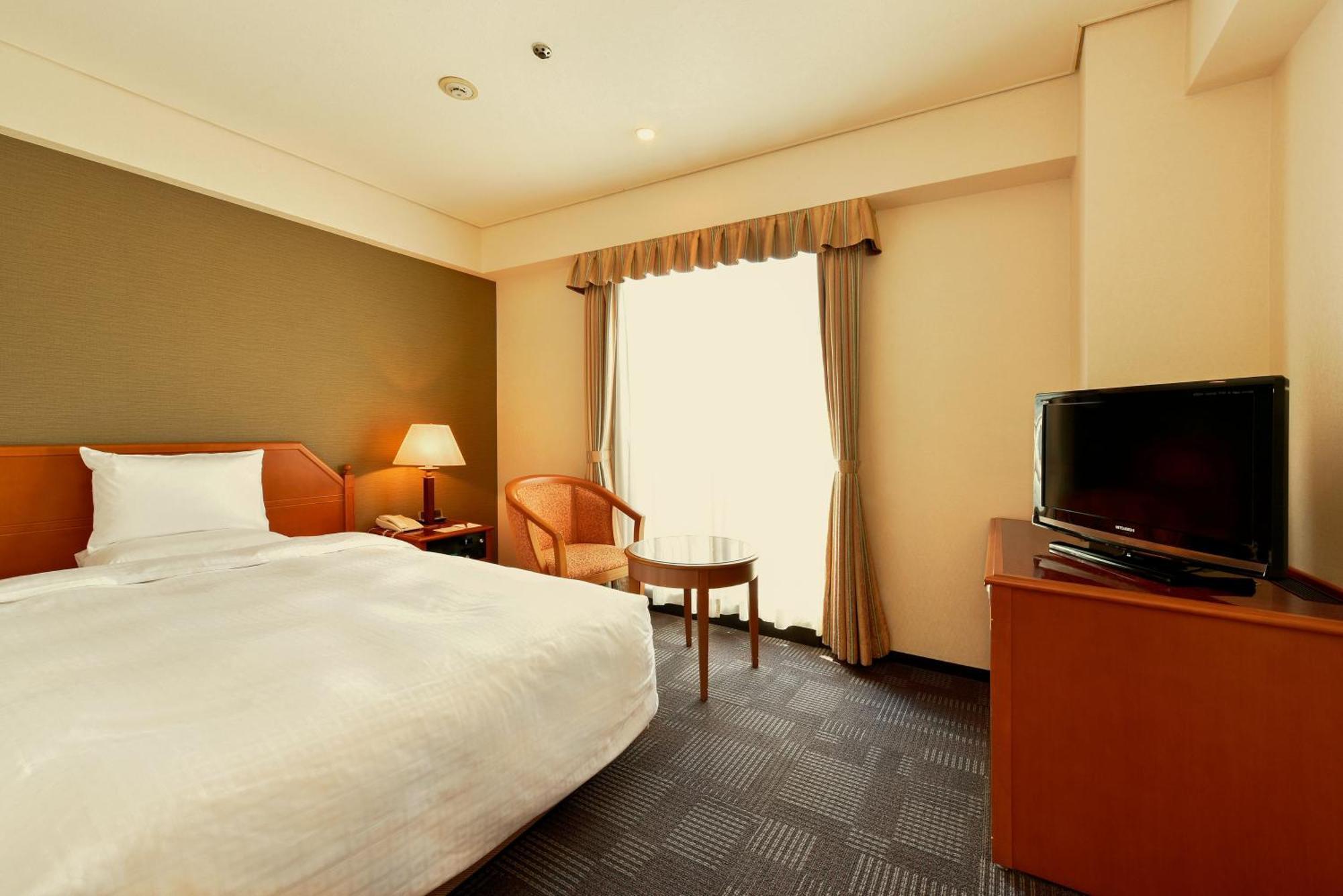 Ana Crowne Plaza Hotel Nagasaki Gloverhill By Ihg Exterior photo